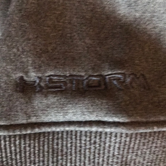 UNDER ARMOUR SWEATSHIRT - Picture 3 of 3